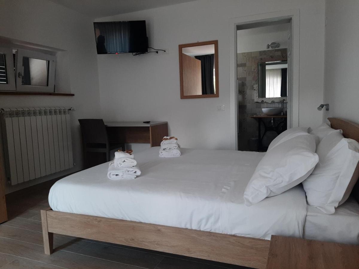 B&B La Casa Dei Nonni Assergi Εξωτερικό φωτογραφία